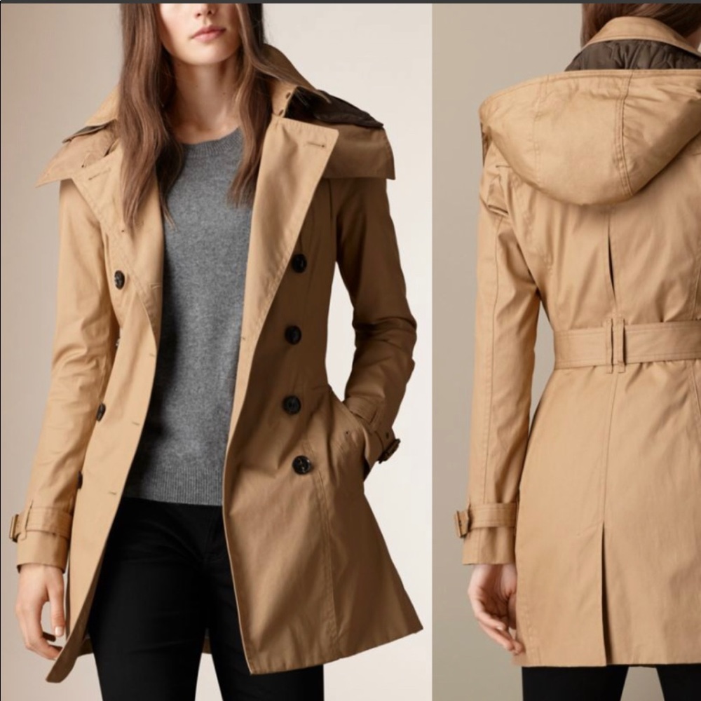 New w/tags Burberry  hooded trench coat w/ warmer